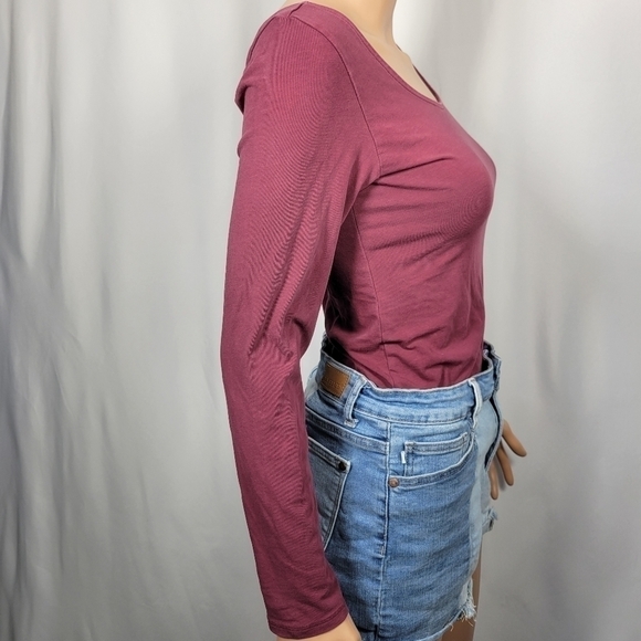 American Eagle Cotton Stretch Bodysuit in a Size Medium - Picture 4 of 12